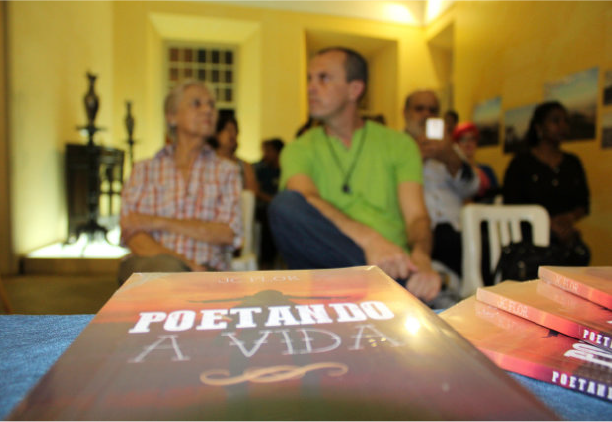 Lançamento Poetando a Vida Jose Carlos Flor